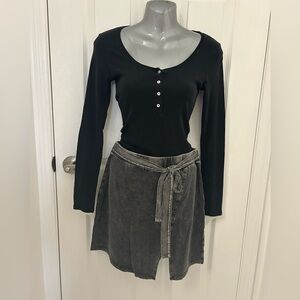 H&M Faux Grey/Black Denim Mini Skirt with Slit AND Long Sleeve Black Top, Sz s